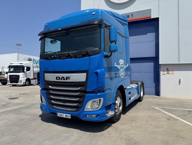 DAF XF 510 SPACE CAB HIDRAULICO